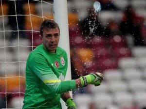 Muslera: Mehmet ve Özer'i görürsem...
