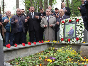 Ahmet Kayacık unutulmadı...