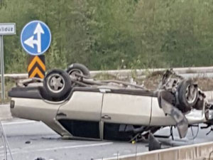 Trabzon'da kavşağa giren otomobil takla attı! 1 yaralı