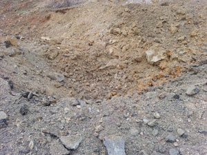 Yola döşenmiş patlayıcı bulundu