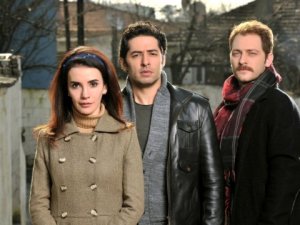 Star Tv'nin sevilen dizisi gün değiştirdi!