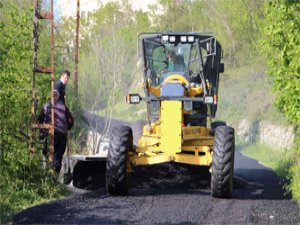 Maçka'da asfalt atılımı