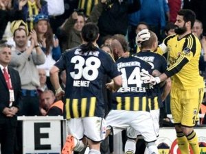 Volkan Demirel "Anneme küfür ediyorlar"