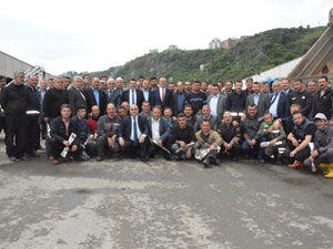 Başkan Genç'ten işçilere kutlama!