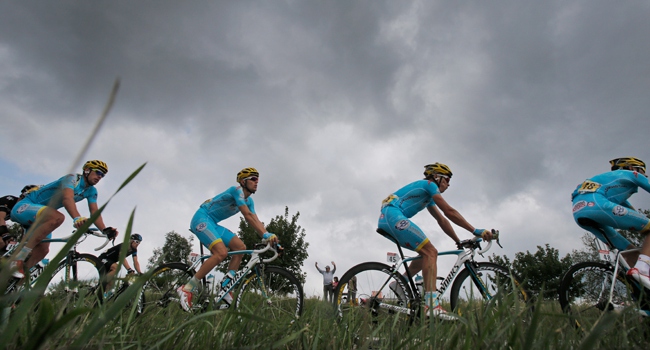 Kavgacı bisikletçi diskalifiye edildi!