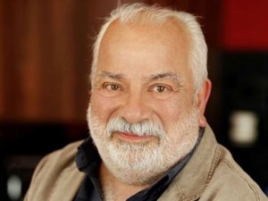 Zeki Alasya'nın ölümü nedeniyle ertelendi