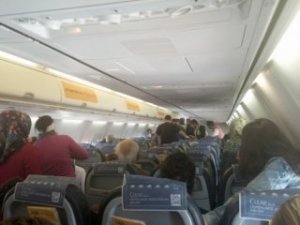 Trabzon İzmir seferli ucakta kalp krizi