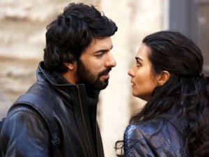 Kara Para Aşk'ta Elif'e büyük tuzak!