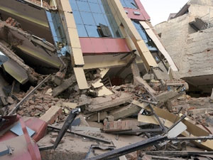 Nepal’deki ikinci depremin bilançosu ağırlaşıyor