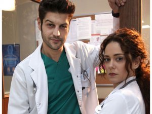 Acil Aşk Aranıyor yeni oyuncularıyla ekrana geliyor