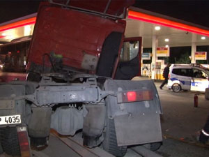 Faciaya metreler kala!