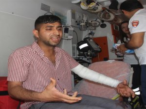 Kendini bıçaklamak hobisiymiş