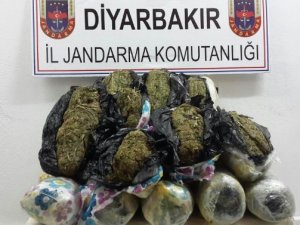 78 kilo esrar maddesi ele geçirildi.