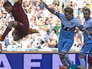 Olaylı derbiyi Roma kazandı