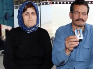 İşsiz babasını dolandırdı!