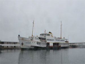 "Gemiyi aldık sıra trende"