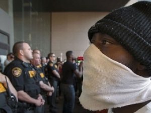 Polis 5 ayda 385 kişiyi öldürdü!