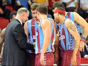 Basketbolda kritik zirve