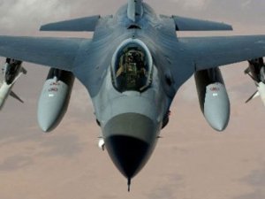 Hakkari'de savaş uçakları havalandı