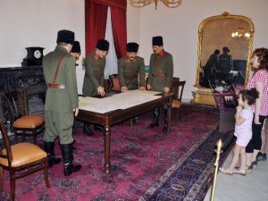 Yok artık! Atatürk’ün halısı çalındı mı?