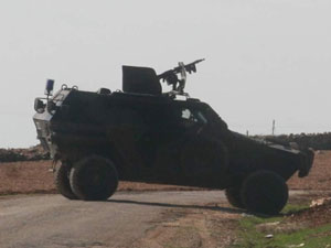Askeri araca taciz ateşi