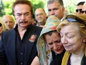 Sümer Tilmaç son yolculuğa uğurlandı