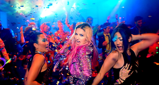 Madonna'nın Nicki Minaj'lı klibinde kimler yok ki!