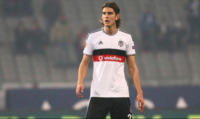 Atınç Nukan tekliflere açık