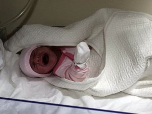 Bütün organları ters doğdu!