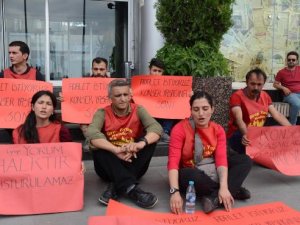 Grup Yorum, konser yasağını oturma eylemiyle protesto etti