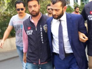 Onur Özbizerdik gözaltına alındı