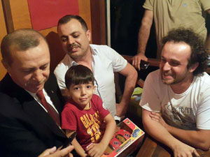 Taksicilerden Erdoğan'a çay daveti