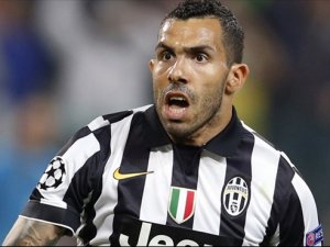 Carlos Tevez imzayı attı!