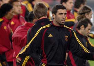 AKP'den Hakan Şükür'e teklif