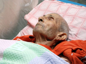 Adile Naşit’in eşi vefat etti