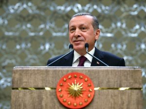 İki hükümlüyü affetti!