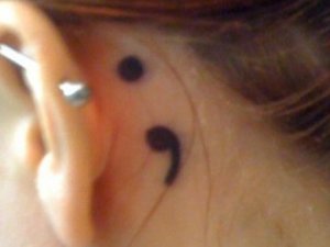 Nedir bu noktalı virgül dövmesi?