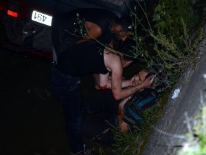 Zonguldak'ta araç dereye uçtu yaralılar var!