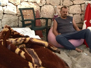 Ünlü oyuncu artık sokakta yaşıyor