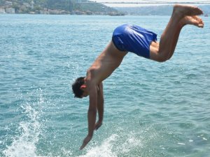 İstanbul’da termometreler 39’u gösterdi !