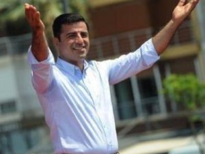 Demirtaş'tan Davutoğlu'na: Hadi cnm inş ya