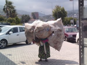 Karadeniz kadınının yük çilesi