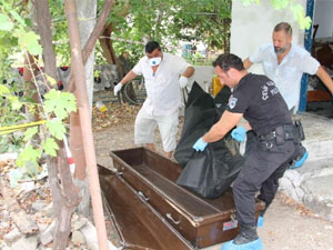 Evinde çürümüş halde bulundu