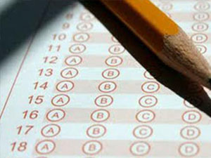 Öğrenci yerine veliye sınav