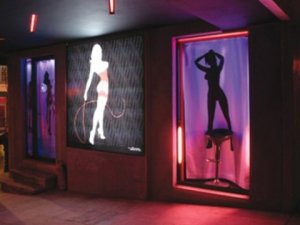 5 yıldızlı genelevin acılışı üçretsiz olacakmış!