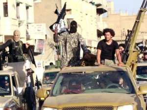 İŞİD,104 kadını sıraya dizdi ve...