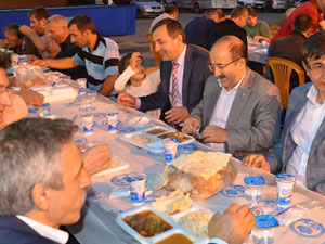 Gönül sofralarında on binlerce kişi oruç açtı