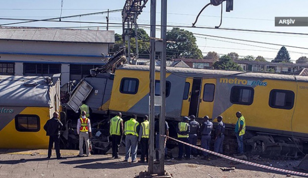 Trenleri çarpıştı: 239 yaralı