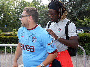 Yeni transfer ilgi odağı oldu!