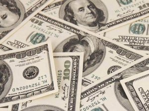 Dolar 2.71′i aştı